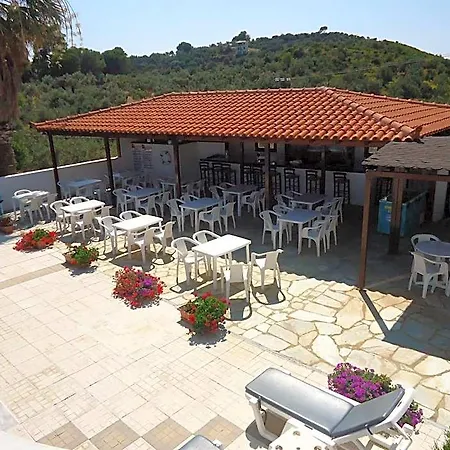Paradise Hotel 3*
