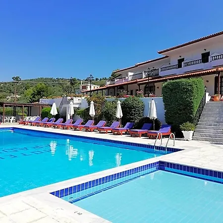 Paradise 3*