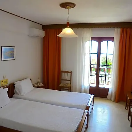 Paradise 3*