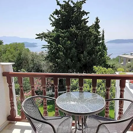 Paradise 3*