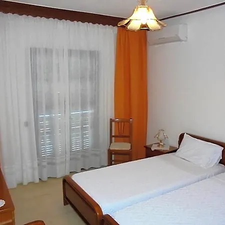 Paradise 3*